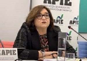 Lee más sobre el artículo Aelec cree que la excepción ibérica no bajará la luz lo esperado mientras no se solucione dependencia del gas