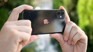 Lee más sobre el artículo Estos son los dos españoles que reinventaron la cámara del Iphone desde Madrid