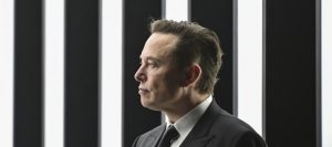 Lee más sobre el artículo Musk sostiene reunión virtual con empleados de Twitter