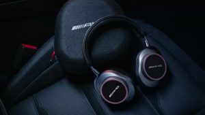 Lee más sobre el artículo Mercedes-Benz lanza auriculares con cancelación de ruido