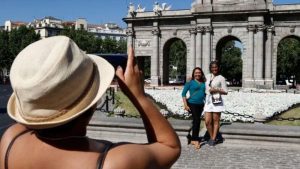 Lee más sobre el artículo España recupera ocho de cada 10 turistas en mayo