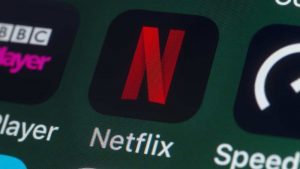 Lee más sobre el artículo Netflix puede haber encontrado una solución para evitar compartir cuentas