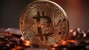 Lee más sobre el artículo El bitcoin se mantiene bajo presión