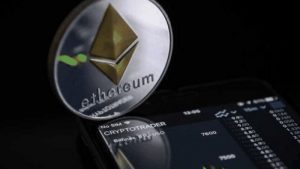 Lee más sobre el artículo El ethereum se dispara un 5% tras el éxito de la fusión