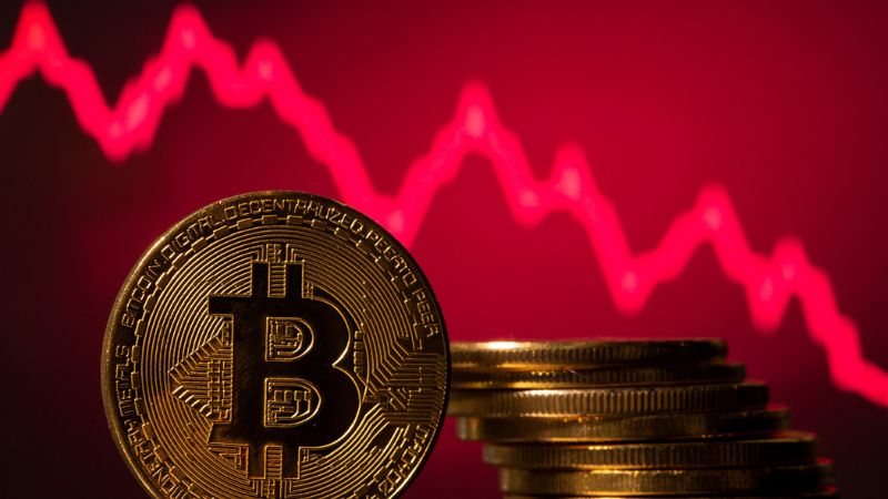 El bitcoin extiende su caída