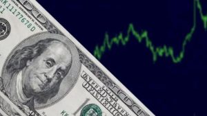 Lee más sobre el artículo El dólar sube tras los duros comentarios de un funcionario de la Fed