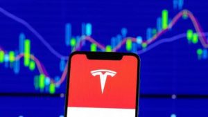 Lee más sobre el artículo Nuevo precio objetivo para Tesla tras su split de acciones