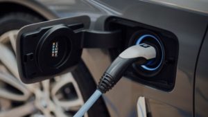 Lee más sobre el artículo ¿Qué acciones de coches eléctricos están superando a Tesla?