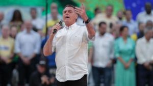 Lee más sobre el artículo Bolsonaro participa en su primera reunión oficial en el metaverso