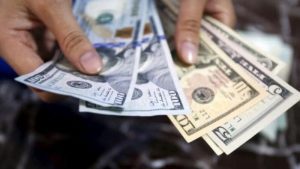 Lee más sobre el artículo El dólar sube antes del informe de empleo de Estados Unidos