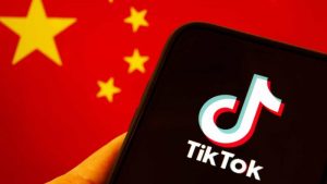 Lee más sobre el artículo Tik Tok. Cientos de trabajadores pasaron por las empresas estatales de China