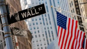 Lee más sobre el artículo Cierre de Wall Street: el Dow Jones y el S&P 500 alcanzan niveles no vistos desde abril