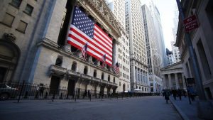 Lee más sobre el artículo Cierre de Wall Street: caídas del 1% en los principales índices en la víspera de la reunión de la Fed