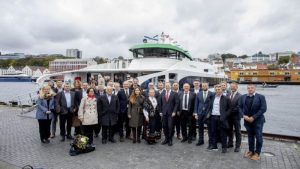 Lee más sobre el artículo Se nombra el primer ferry rápido totalmente eléctrico del mundo en Noruega