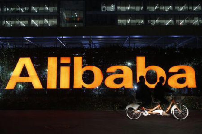 Desplome de acciones chinas: Xi se fortalece; Alibaba y Tencent pierden 15%