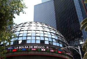 Lee más sobre el artículo Bolsa mexicana cae 0,59 %, regresando a un mercado bajista