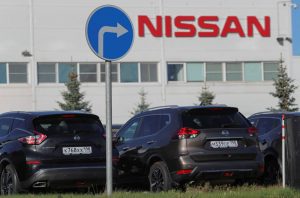 Lee más sobre el artículo Nissan sufre pérdidas al vender negocio ruso por 1 euro