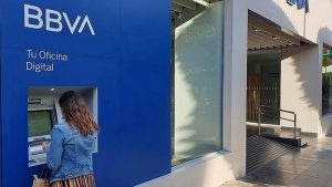 Lee más sobre el artículo BBVA estudia acciones por apertura de empresas en Londres