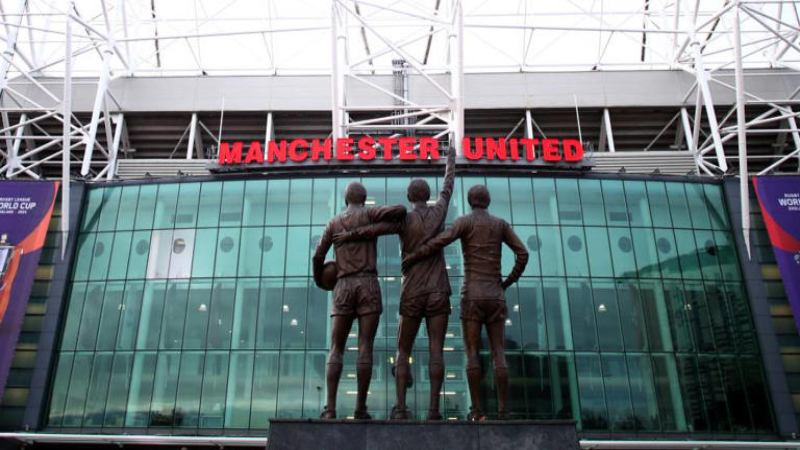 Fachada del Old Trafford.