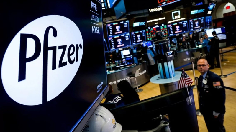 Pfizer supera las expectativas para el tercer trimestre y las acciones suben