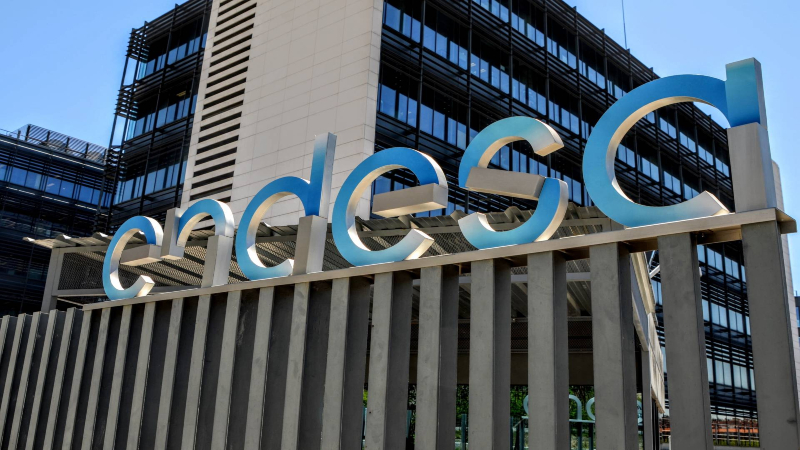 Endesa anuncia inversiones por valor de 1.500 millones de euros y la creación de 6.300 empleos en Teruel