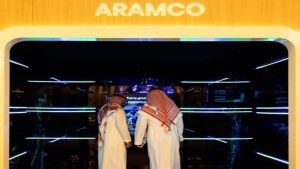 Lee más sobre el artículo El petróleo Saudi Aramco Base Oil Co obtiene el visto bueno para la oferta pública