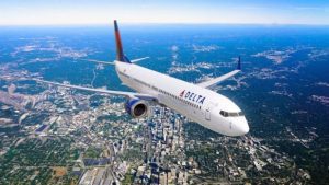 Lee más sobre el artículo Delta Air Lines gana un 72% menos que antes de la pandemia