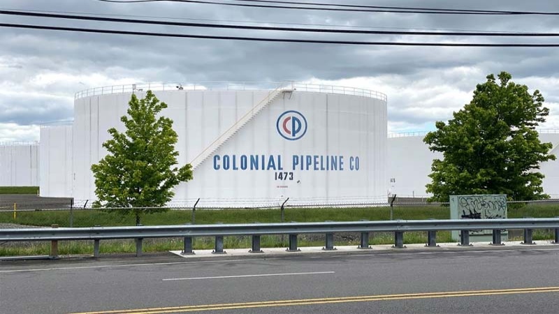 Tanques de almacenamiento en la planta de tanques Linden Junction de Colonial Pipeline en Woodbridge, Nueva Jersey, EE.UU., 10 de mayo de 2021