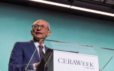 Washington advierte que no dejará que China controle la energía limpia