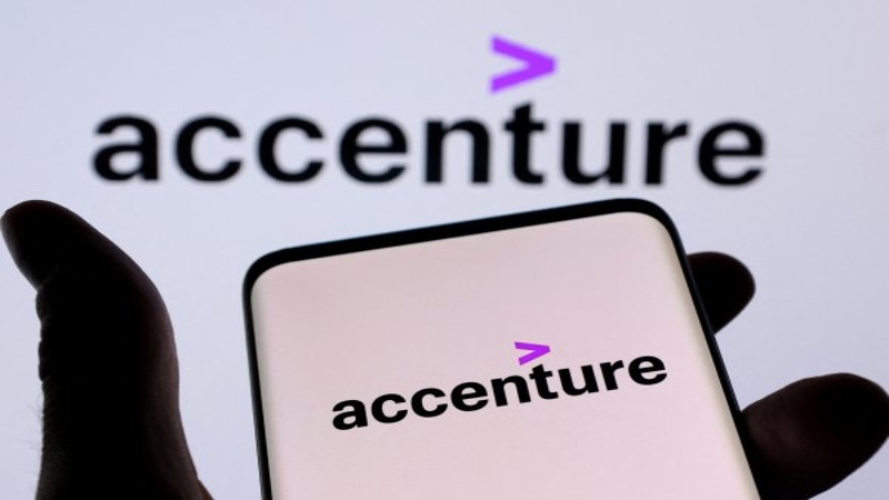 Accenture, empresa de consultoría estratégica, servicios tecnológicos y externalización, emplea a unas 738,000 personas en todo el mundo y los despidos se realizarán durante los próximos 18 meses.