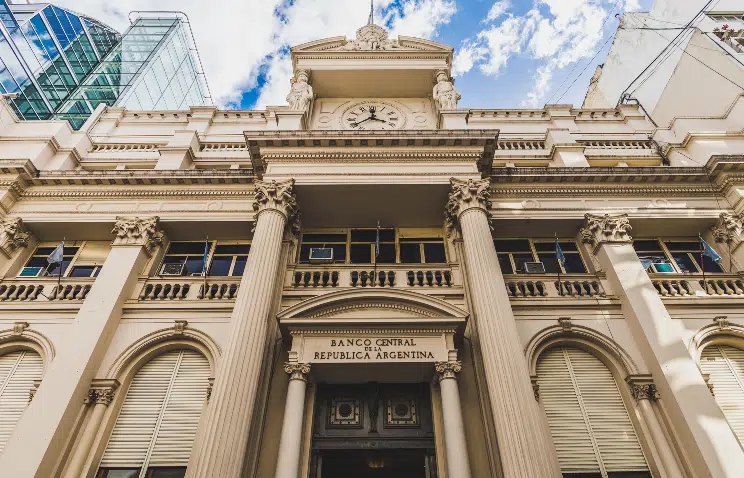 El Banco Central de Argentina emitió un comunicado en el que se menciona el motivo de la prohibición.