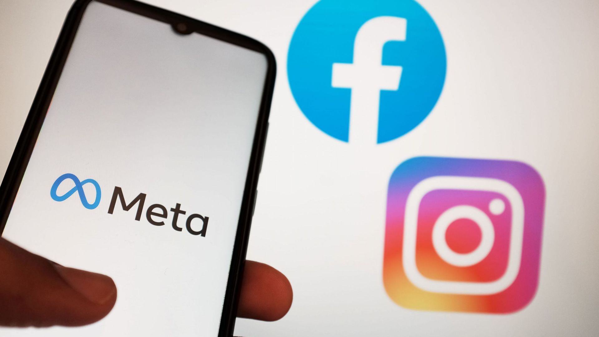 Instagram y Facebook anuncian nuevos límites de contenido para adolescentes. Meta busca reducir la cantidad de contenidos potencialmente dañinos que encuentran los jóvenes.